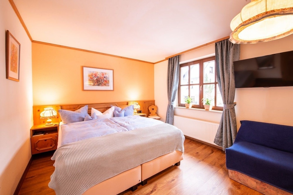 Basic Double Room photo 1
