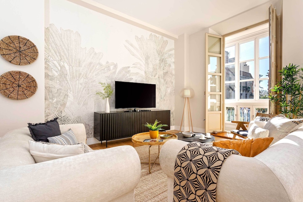 Apartment (3 Bedrooms)