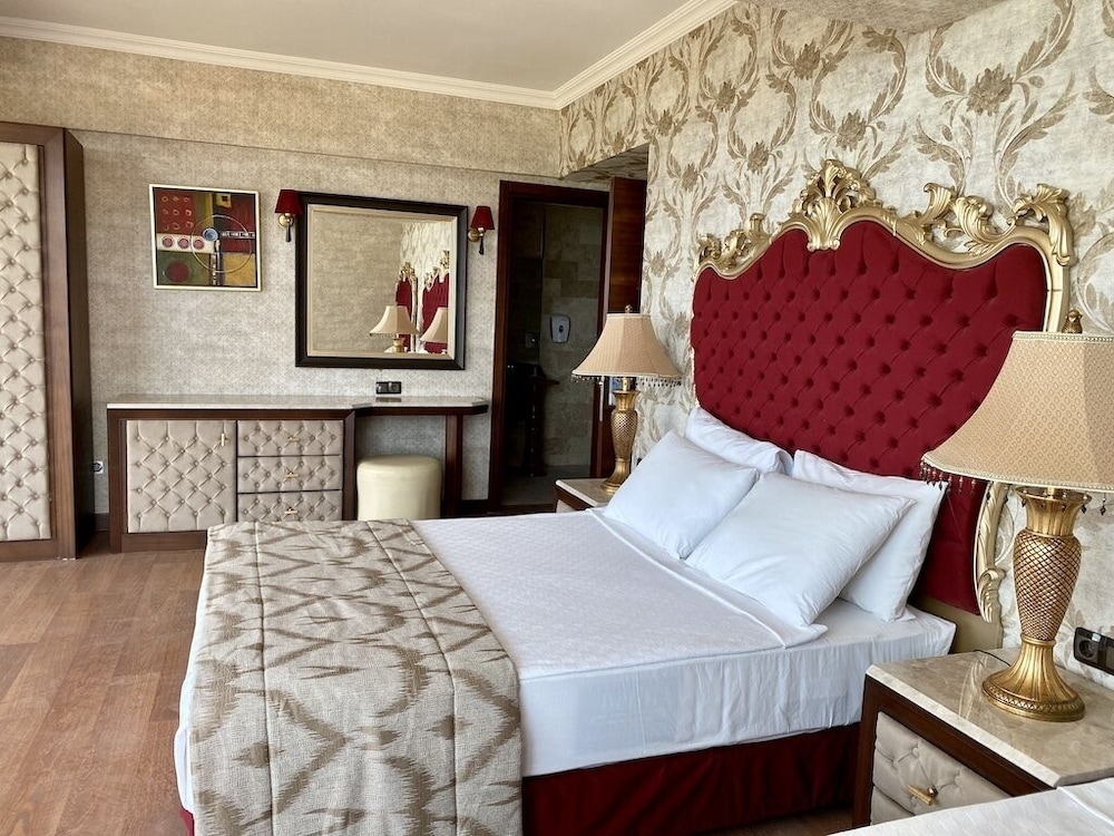 Familiensuite, 2 Schlafzimmer, Blick auf den Garten