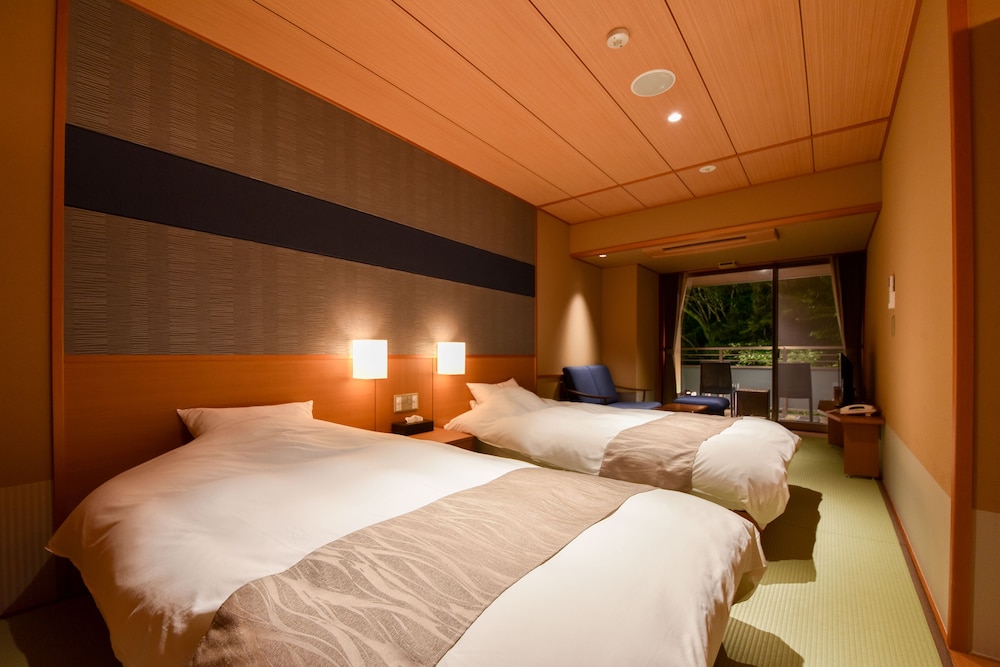 Standard Japanese Room with Open-Air Bath and Terrace 30 sqm, Non Smoking (B) photo 2