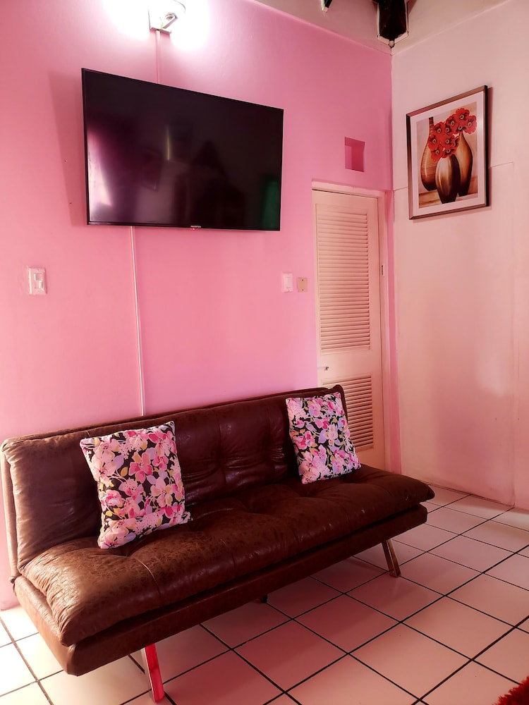 Standard Room, 1 King Bed with Sofa bed, Balcony photo 2