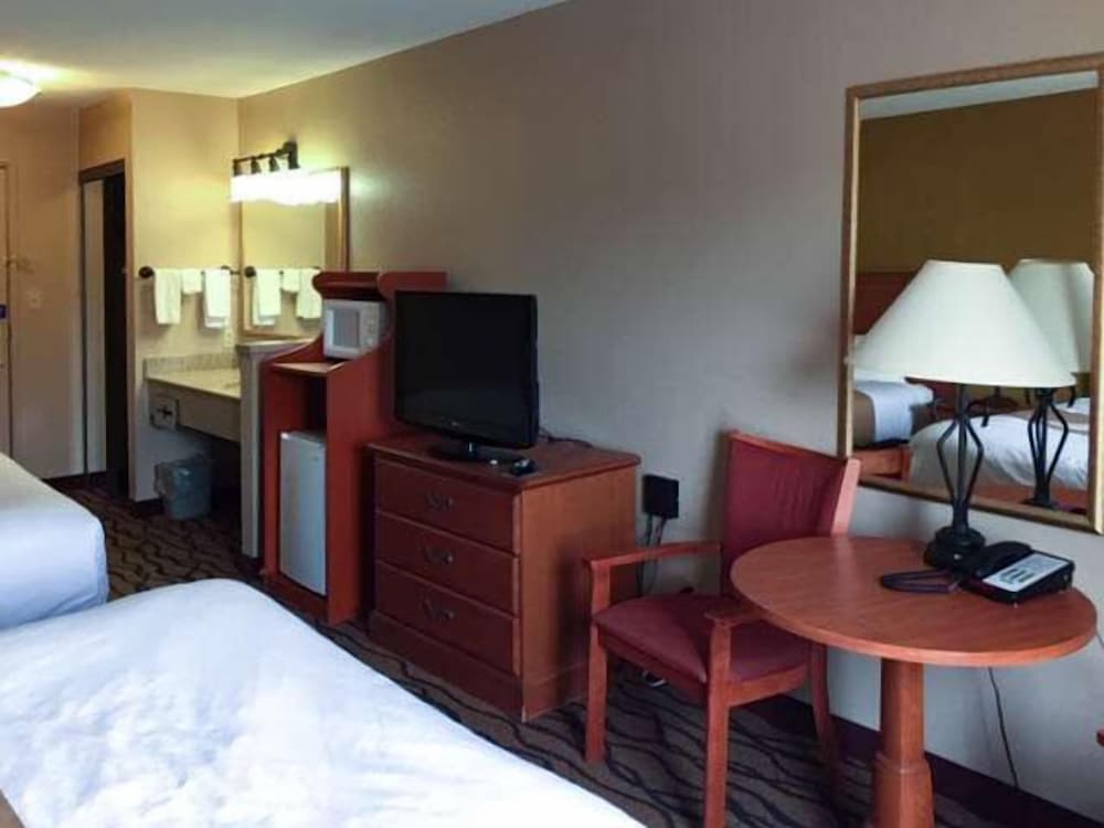 Standard Room, 2 Double Beds, Non Smoking, Kitchen