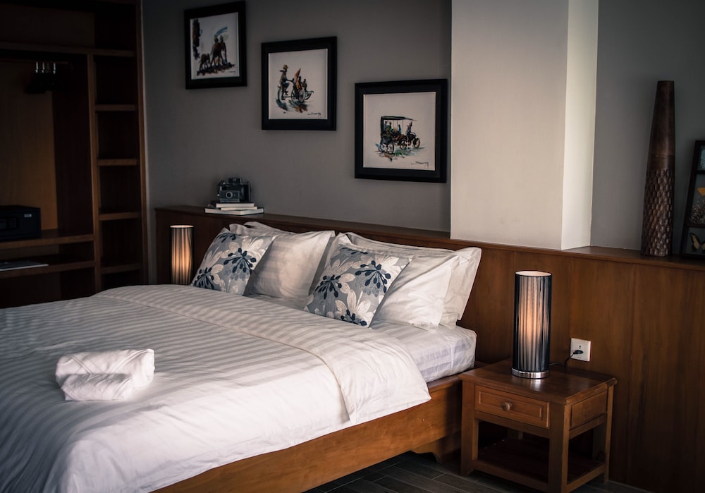 King Suite Double with Balcony photo 2