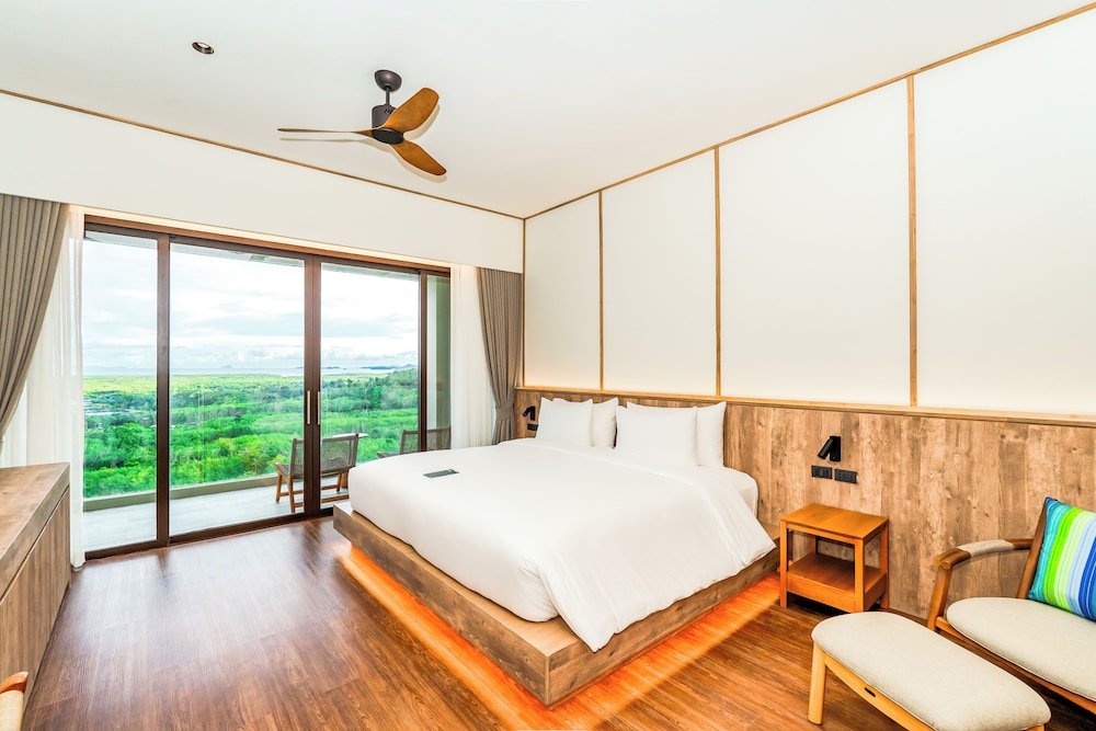 Deluxe Room - Photo 1