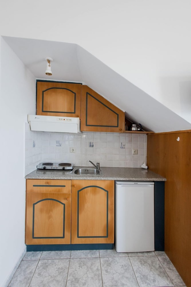 Panoramic Studio, 2 Twin Beds, Balcony, Sea View photo 3
