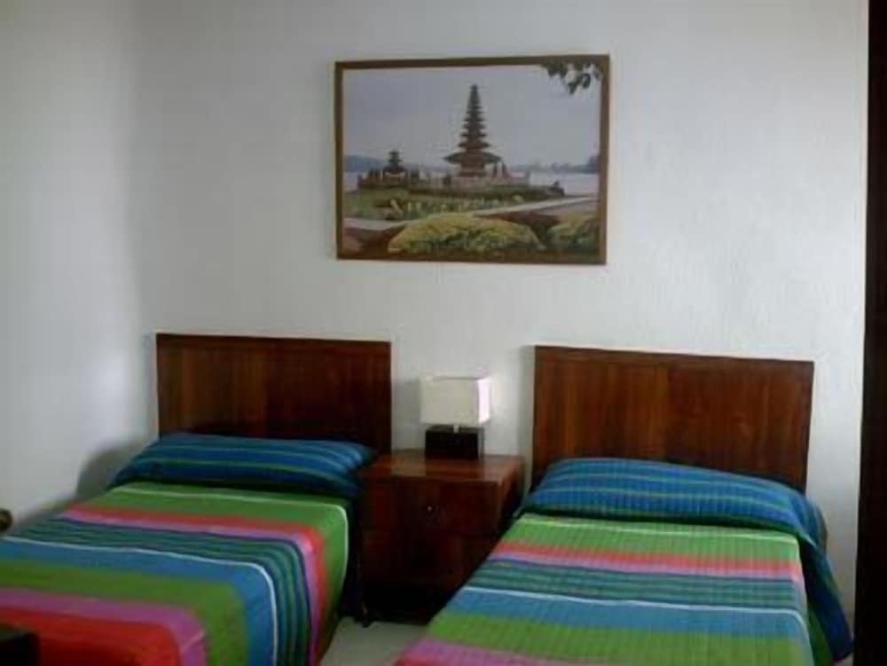 Habitación triple, baño privado