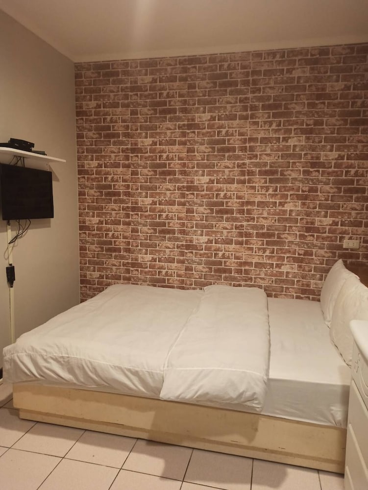 Economy Suite photo 3