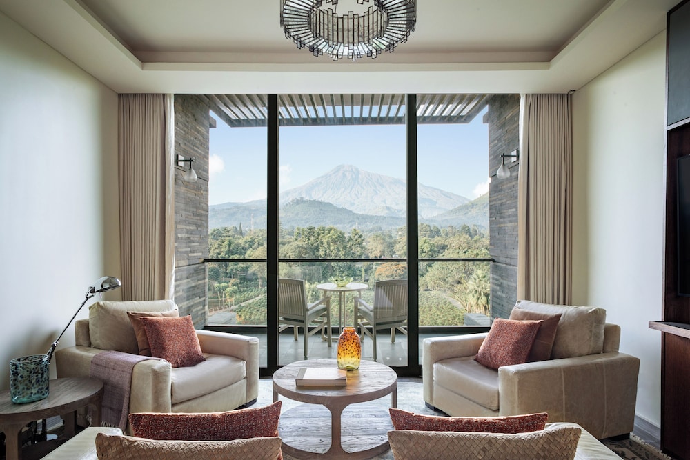 Grand Suite, 2 Bedrooms (Red Level) - Photo 4