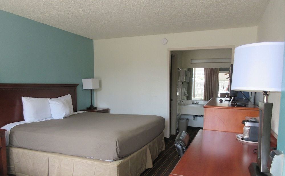 Deluxe 1 King Suite With Kitchen photo 3
