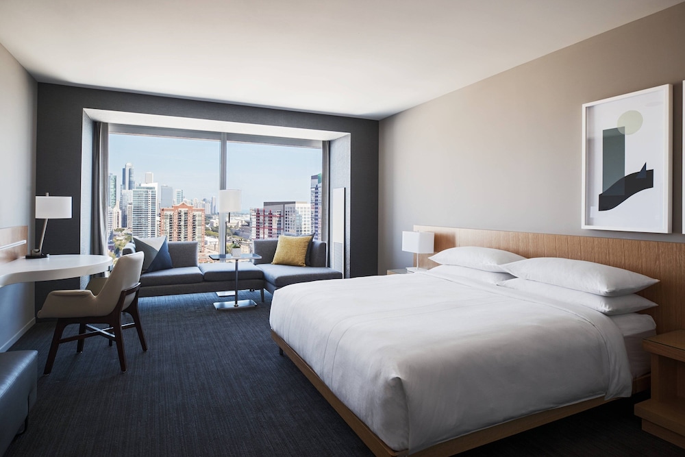 Room, 1 King Bed, City View