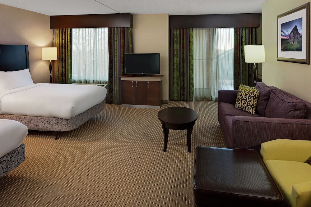 Room, 2 Double Beds, Accessible (Roll-in Shower) - Photo 6