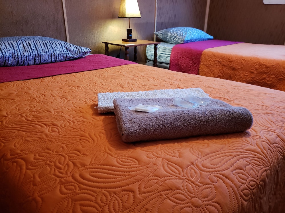 Standard Twin Room, Shared Bathroom, City View photo 2