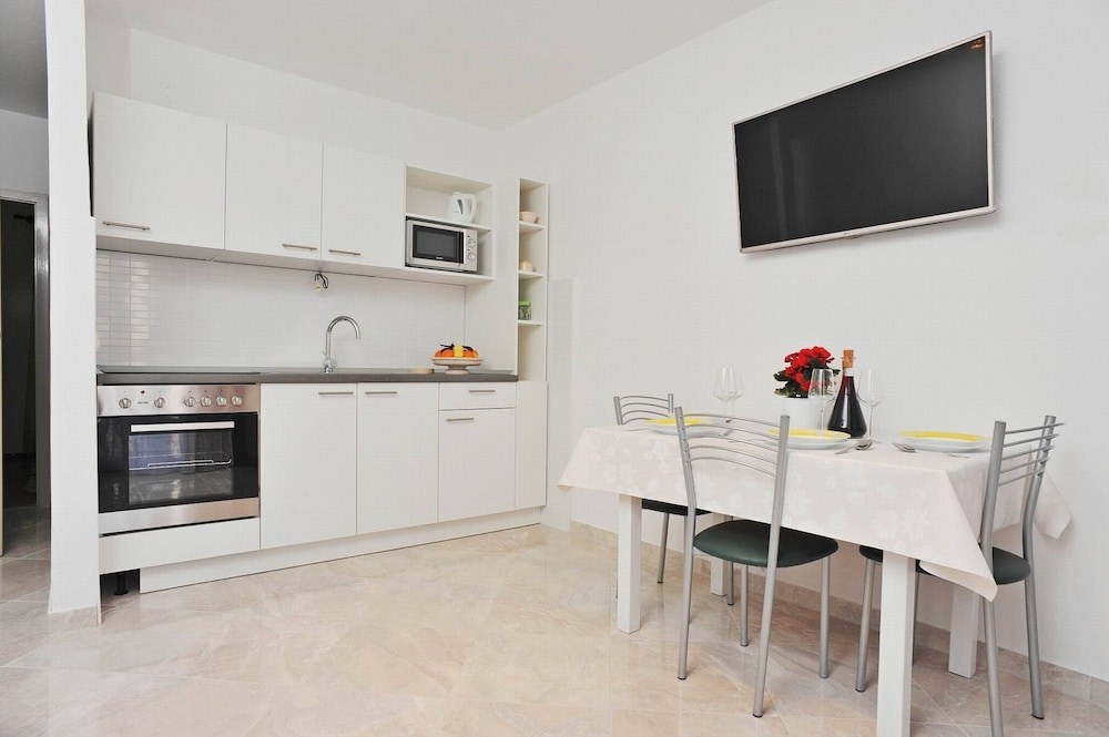 Apartment (Mato - with parking - A2(2+2)) photo 2