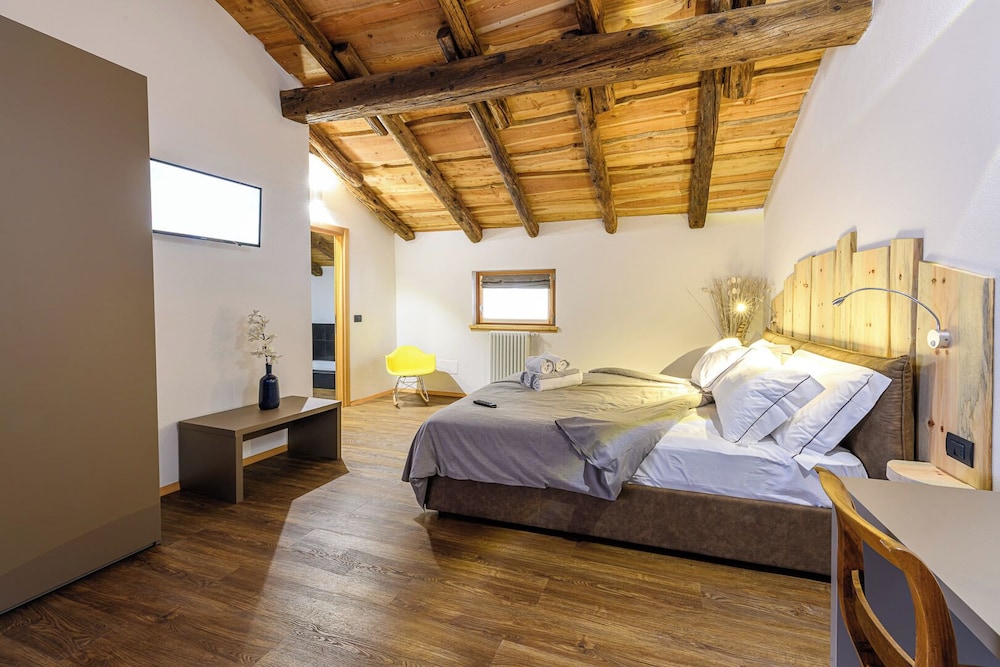 Deluxe Quadruple Room, Mountain View photo 1