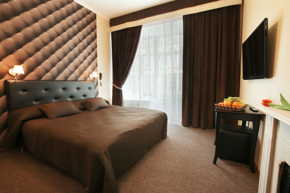 Comfort Room, 1 King Bed photo 1