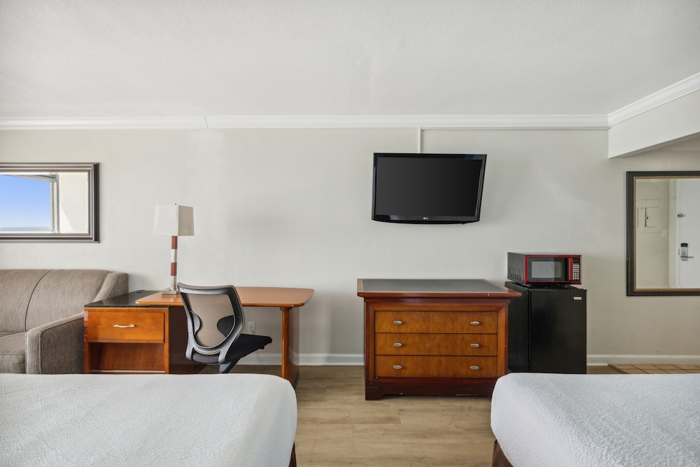Top Floor, Gulf View, Two Full Beds, Microwave/Mini Fridge photo 2