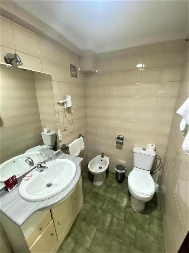 Basic Single Room photo 2