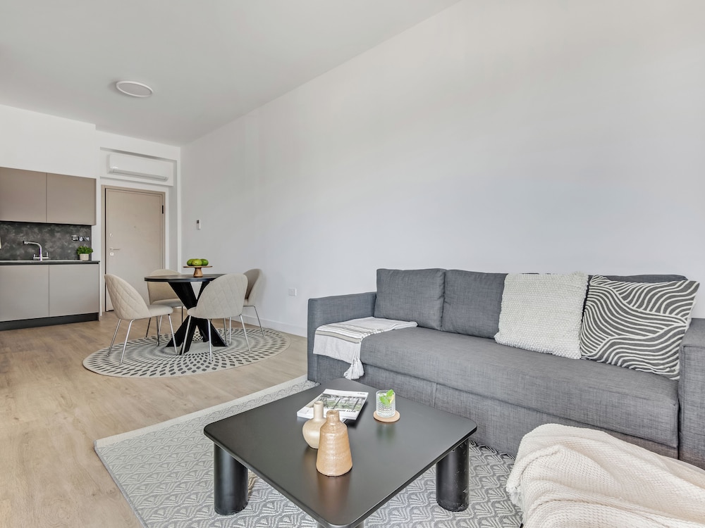 Apartment, 1 Bedroom, Balcony, City View photo 3