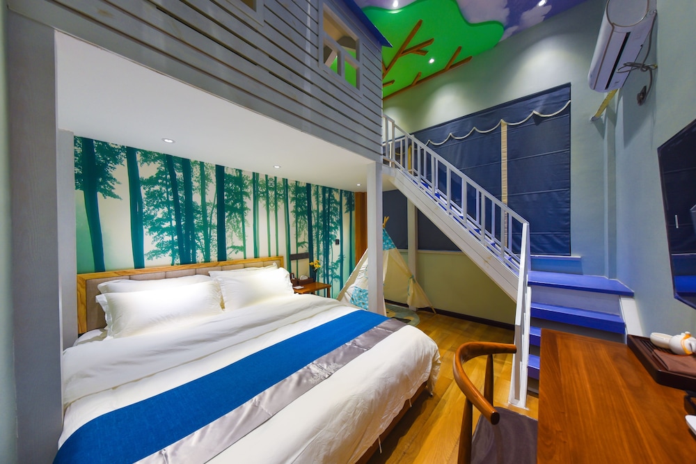 Family Room (Mainland China Citizens Only)