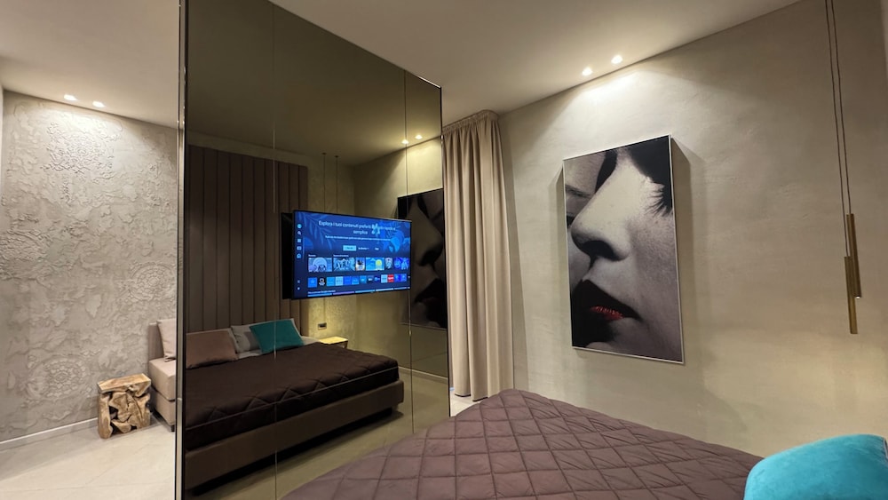 Deluxe Triple Room, Balcony, City View
