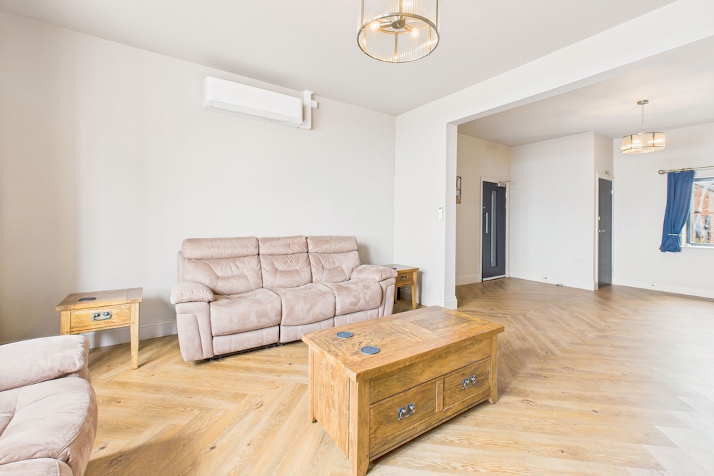 House photo 2