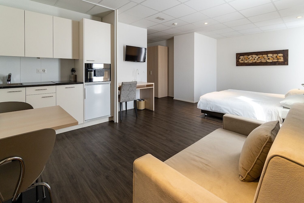 Superior Double or Twin Room, Kitchen (Block-up windows) photo 2