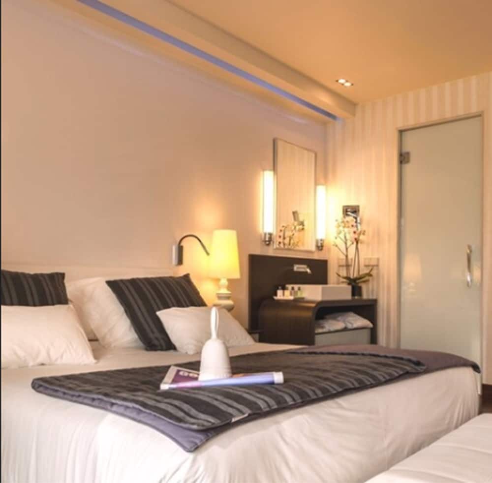 Single Room Single Room