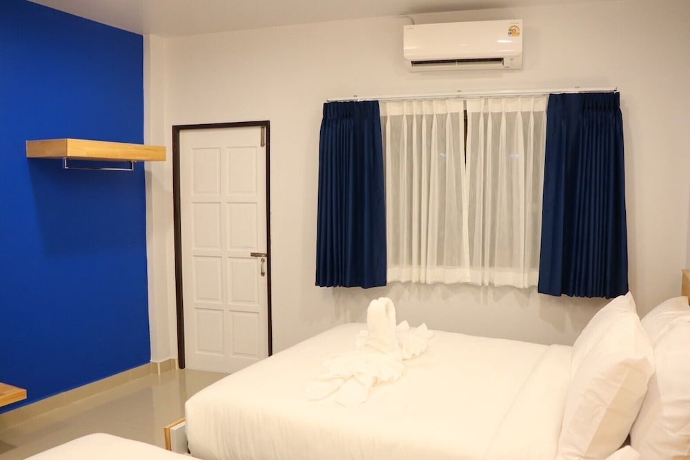 Standard Twin Room photo 3