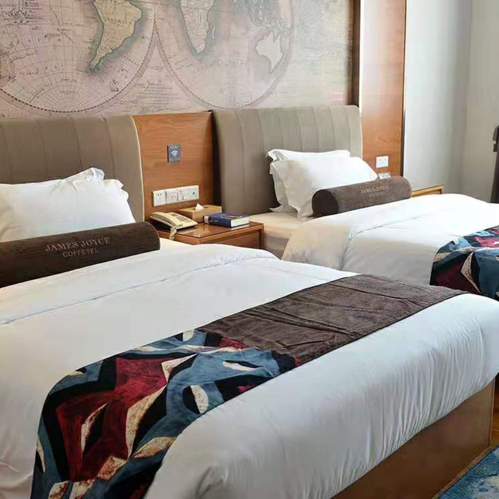 Design Twin Room