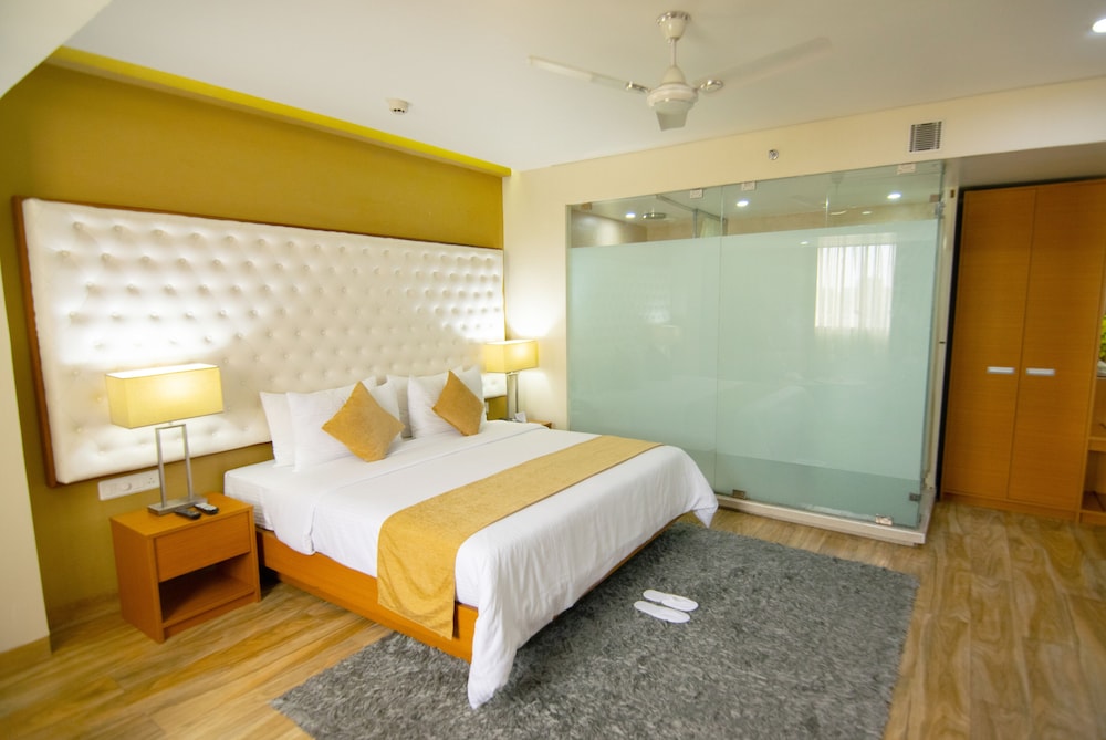 Suite, 1 Bedroom photo 3