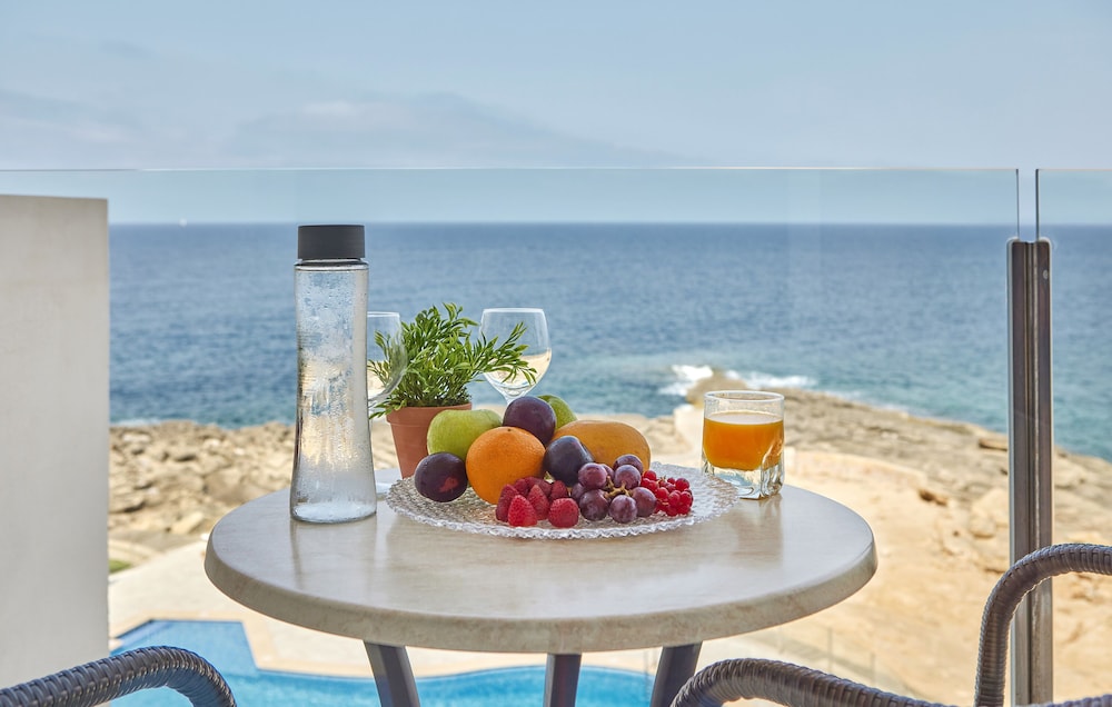 Double Room, Balcony, Sea View photo 2