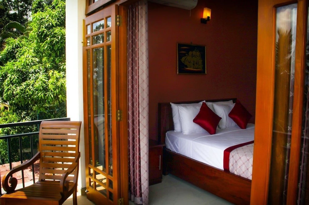 Superior Triple Room, Multiple Beds, Hill View photo 2