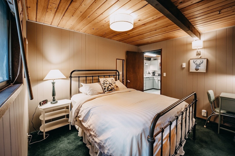 Cabin, 2 Bedrooms photo 1