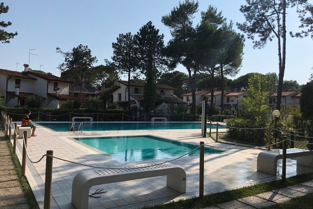 Apartment, 2 Bedrooms, Patio, Garden View