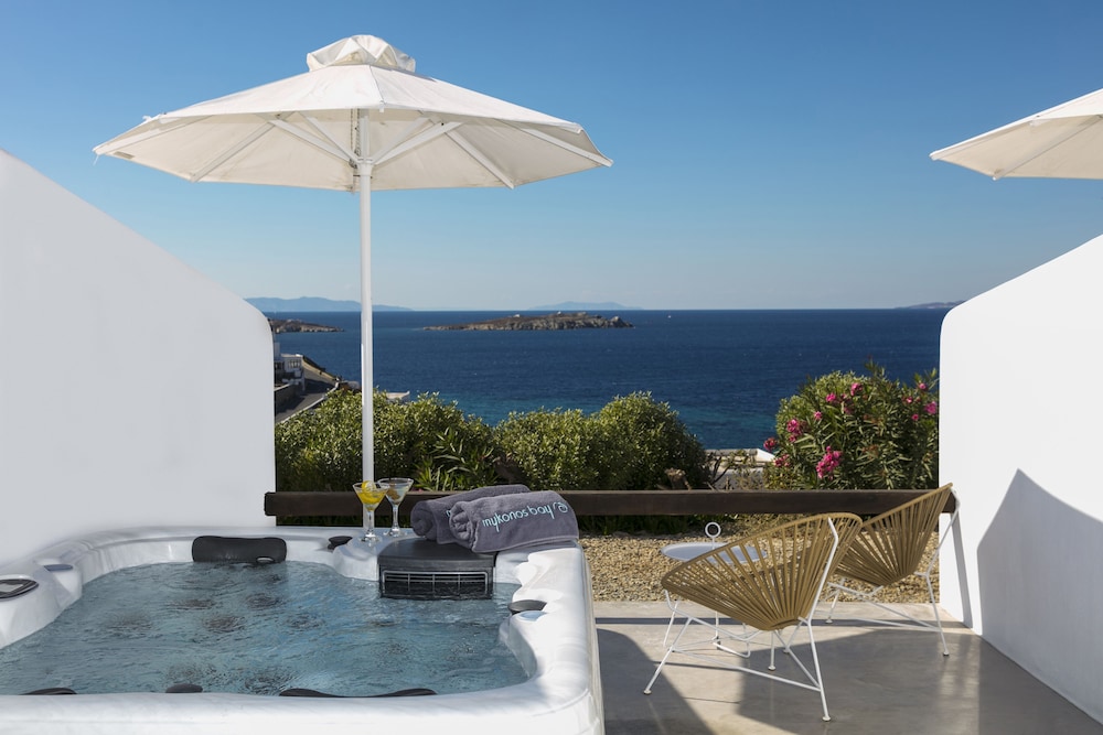 Luxury Suite, 1 Bedroom, Jetted Tub, Annex Building, Private Pool - Photo 1