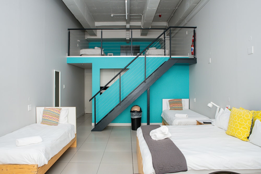 6-Bed Family Studio (Street View) photo 3