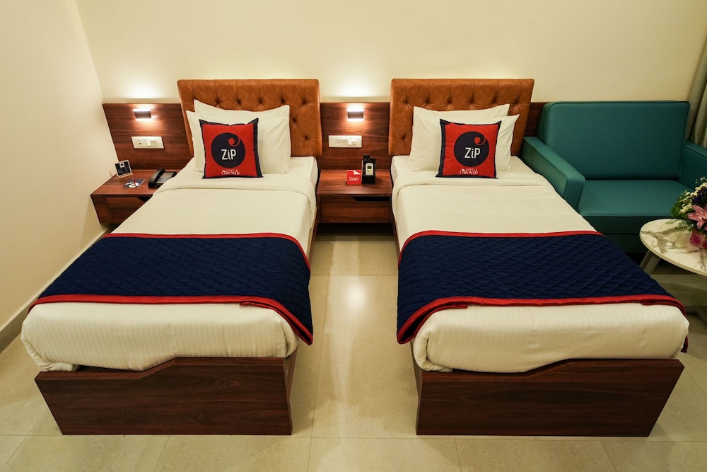 Superior Twin Room - Photo 4