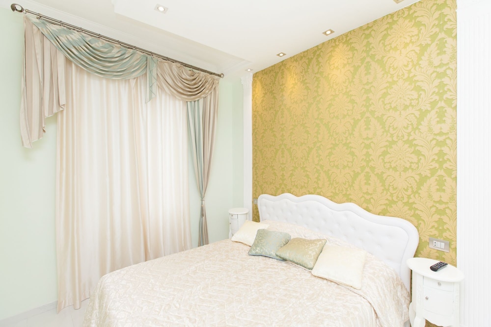 Business Room, 1 Bedroom photo 3