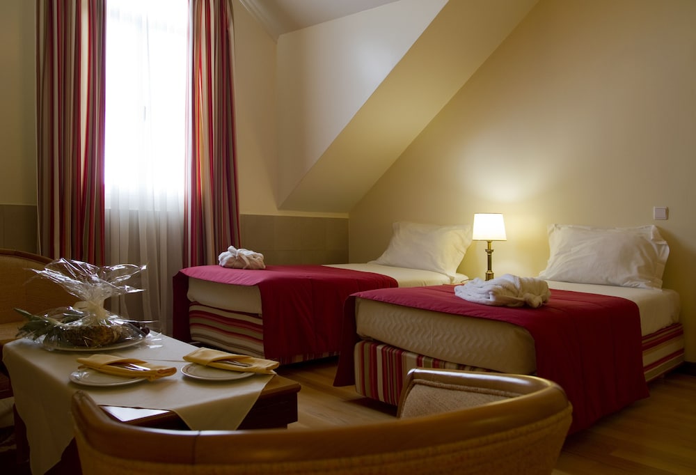 Double or Twin Room photo 2