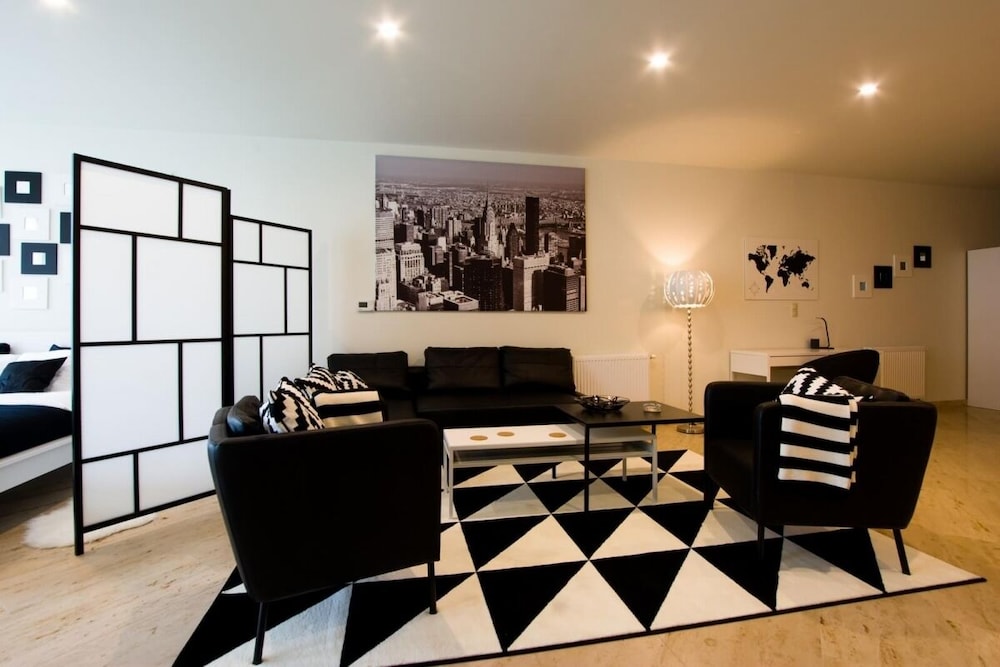 Comfort Apartment, 1 Bedroom, Kitchenette, City View photo 2