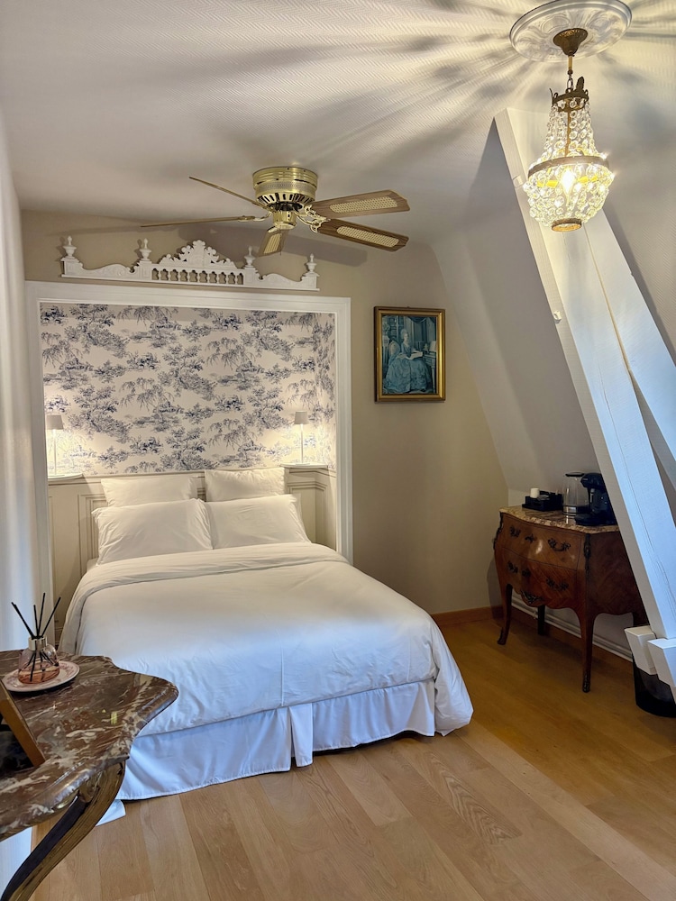 Classic Quadruple Room, Garden View
