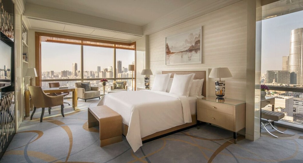 Premier Suite photo 2
