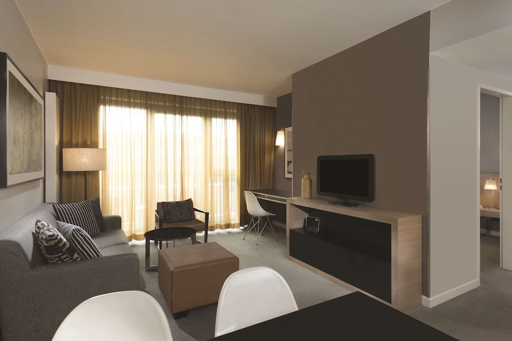Premier Apartment, 2 Bedrooms - Photo 3