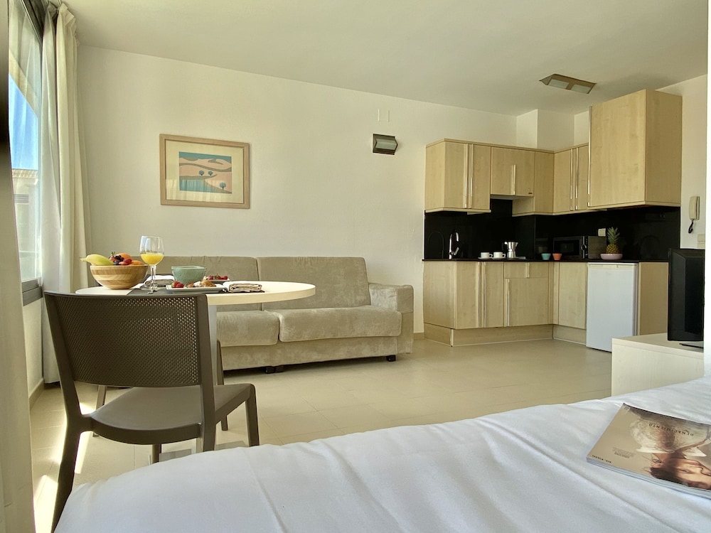 Standard apartment (4 pax) - Photo 2