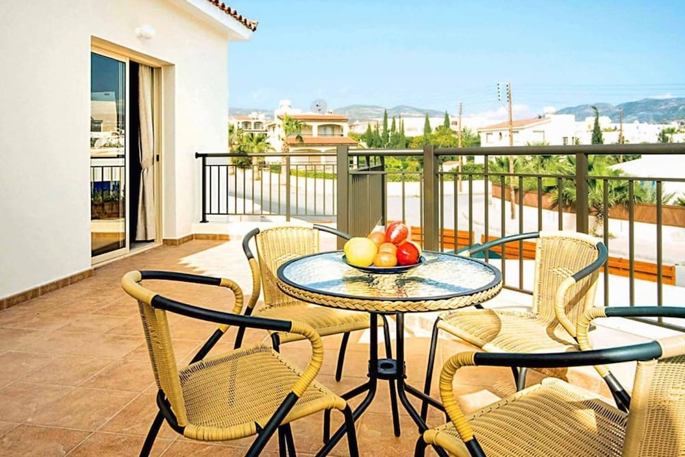 Villa photo 3