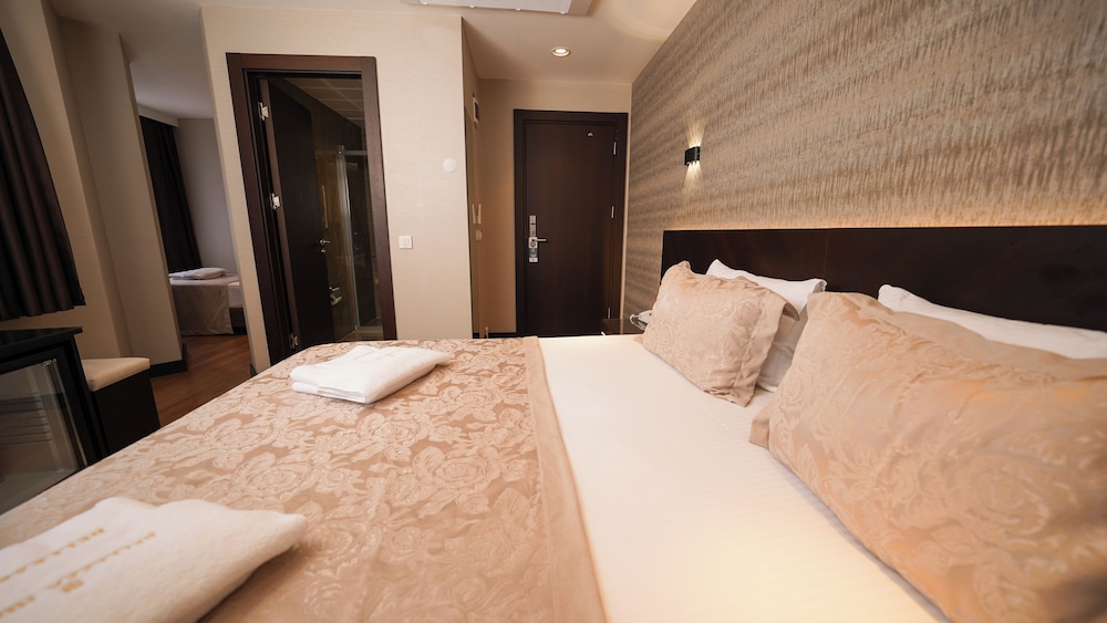 Deluxe Triple Room photo 1