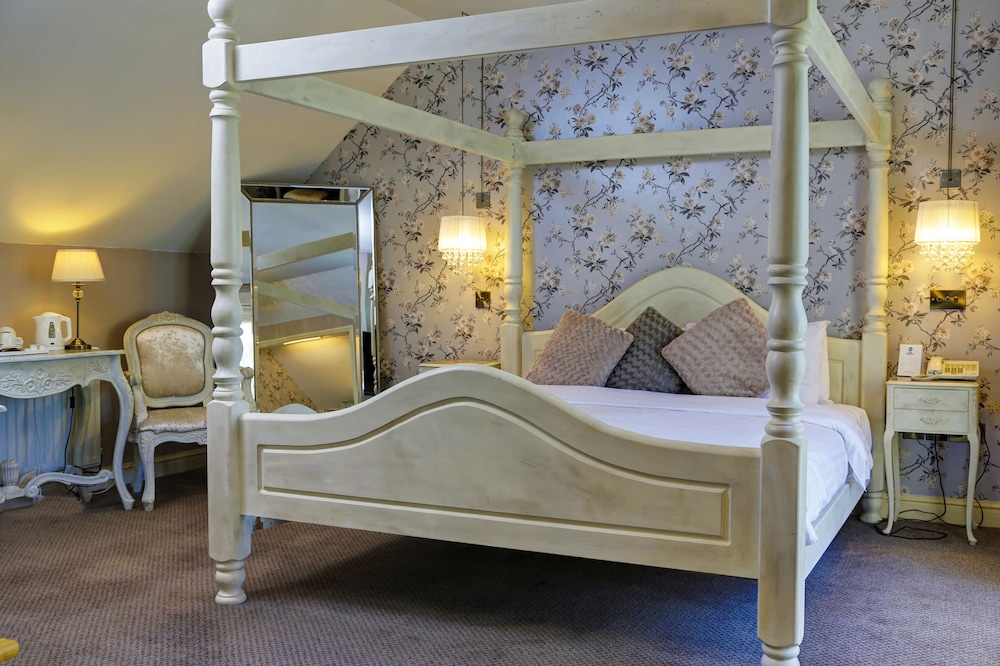 Standard Room, 1 Double Bed, Non Smoking (Canopy Bed) - Photo 7