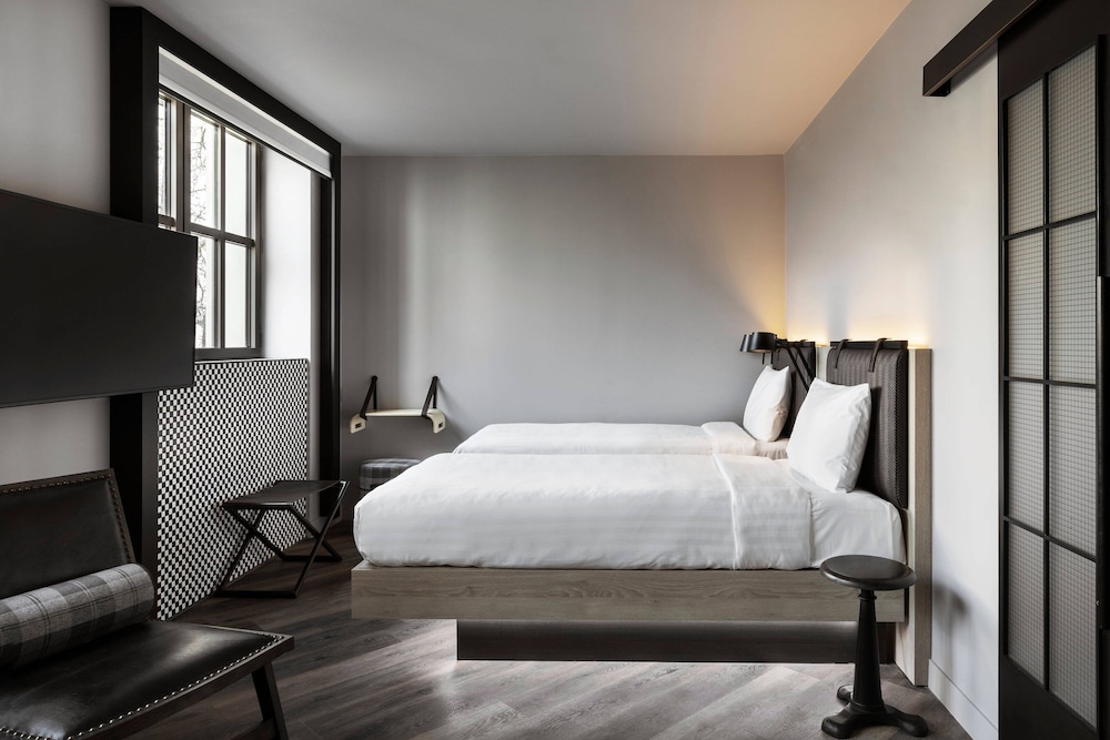 Room, 2 Twin Beds - Photo 1