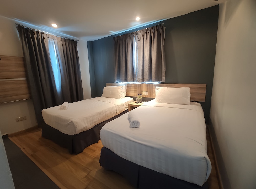 Deluxe Twin Room photo 2
