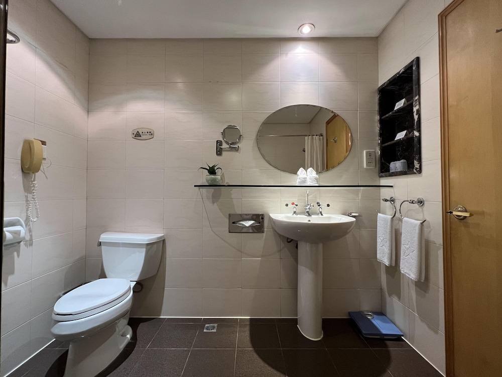 Business Twin Room photo 3